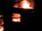 إحراق أحد منازل طلبة العلم في دماج بالقذائف الحوثية  ليلة الأحد